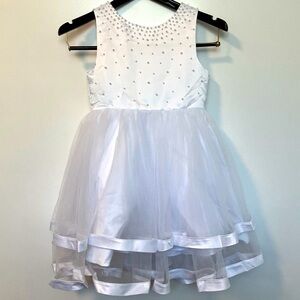 JJ’s House White Knee Length Flower Girl Dress (Size 8)